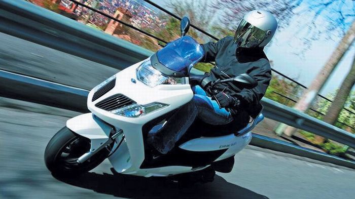 Kymco Dink 200i